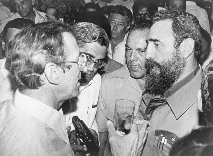 Framed Print : Fidel Castro Speaking with Laurence Pezzullo Framed Print : Fidel Castro Speaking with Laurence Pezzullo