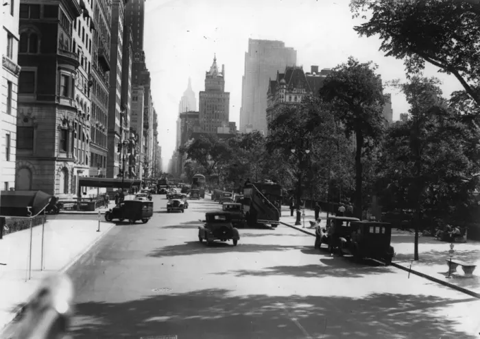 Framed Print : Fifth Avenue