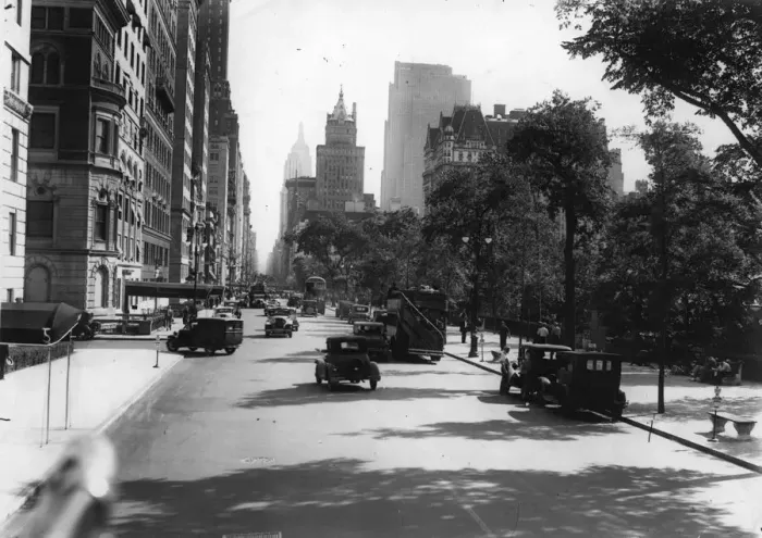 Framed Print : Fifth Avenue Framed Print : Fifth Avenue