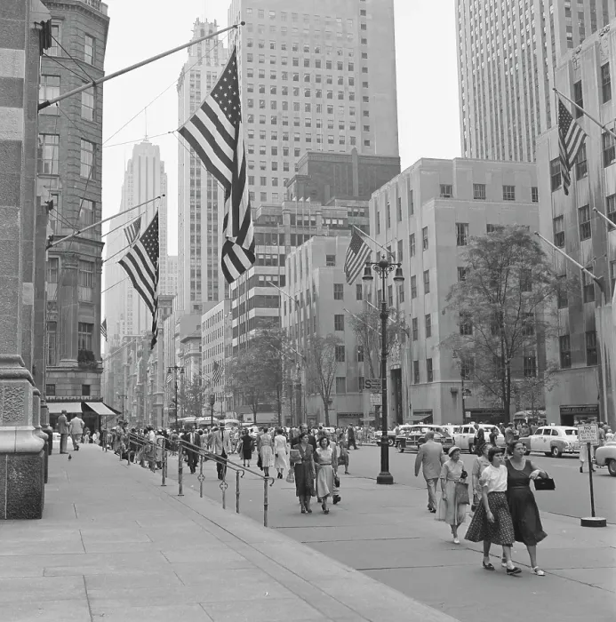 Framed Print : Fifth Avenue Framed Print : Fifth Avenue