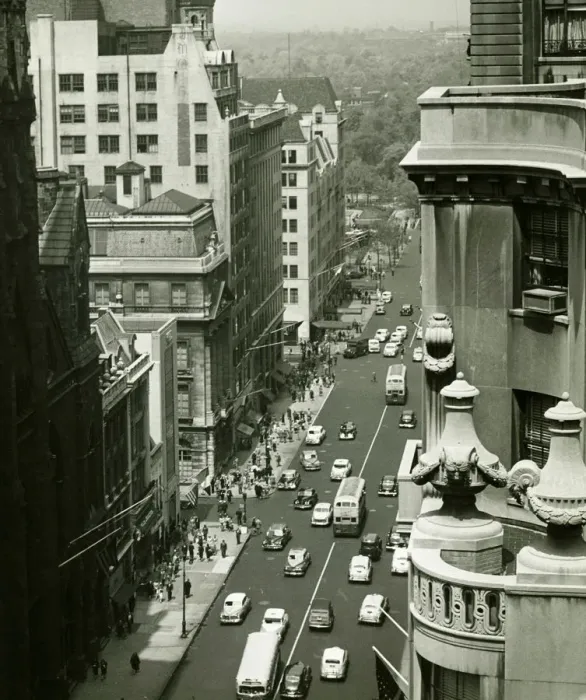Framed Print : Fifth Avenue, New York City, (B&W), (High angle view) Framed Print : Fifth Avenue, New York City, (B&W), (High angle view)