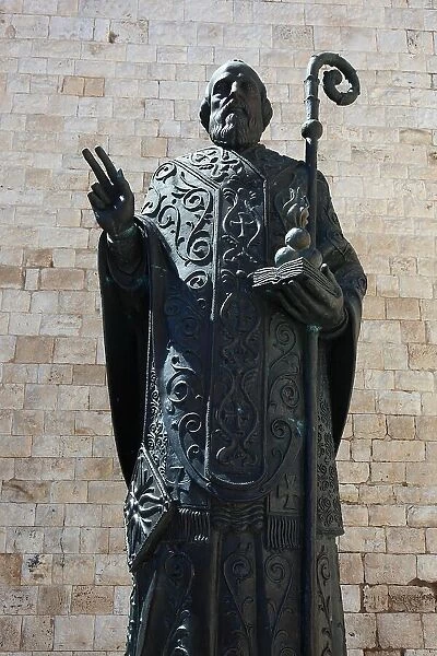 Figure of the saint at the Basilica of San Nicola, Basilica of St. Nicholas of Myra, Bari, Apulia, Italy