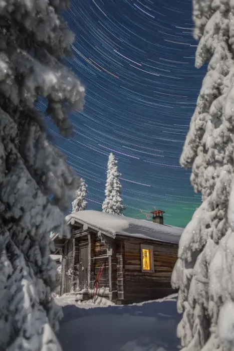 Framed Print : Finnish Wilderness cabin on a clear winters night