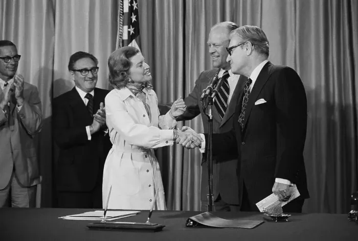 Framed Print : First Lady Betty Ford Greets Nelson Rockefeller Framed Print : First Lady Betty Ford Greets Nelson Rockefeller