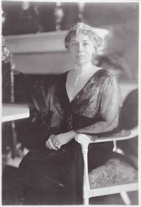 Framed Print : First Lady Helen Taft Posing in Fashionable Attire Framed Print : First Lady Helen Taft Posing in Fashionable Attire