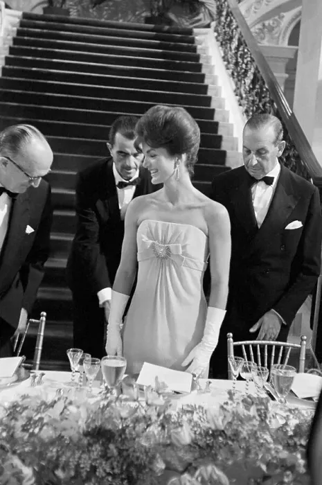 Framed Print : First Lady Jacqueline Kennedy Framed Print : First Lady Jacqueline Kennedy