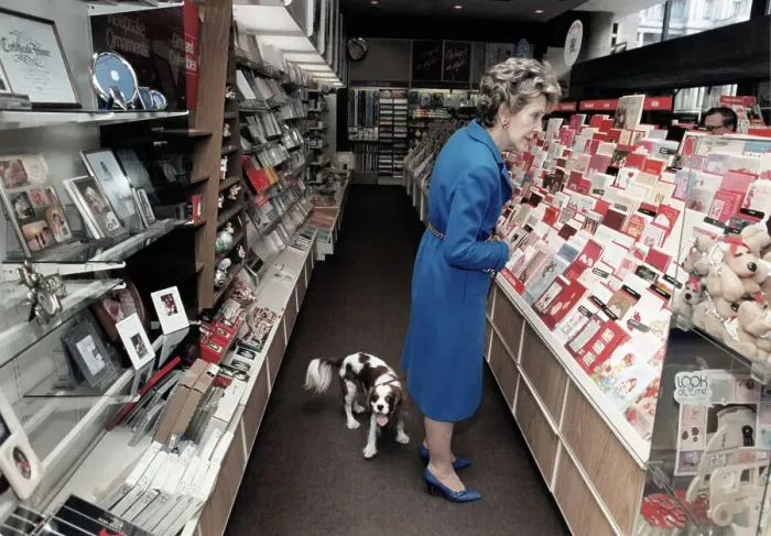 Framed Print : First Lady Nancy Reagan Shopping for Greeting Card Framed Print : First Lady Nancy Reagan Shopping for Greeting Card