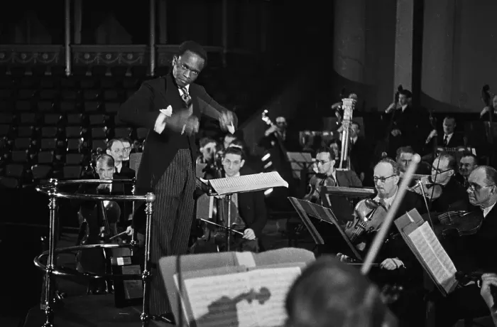 Framed Print : First Musician Of African Descent Plays The Royal Albert Hall Framed Print : First Musician Of African Descent Plays The Royal Albert Hall
