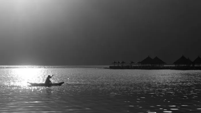 Framed Print : A fisherman on lake Batur, Bali, Indonesia