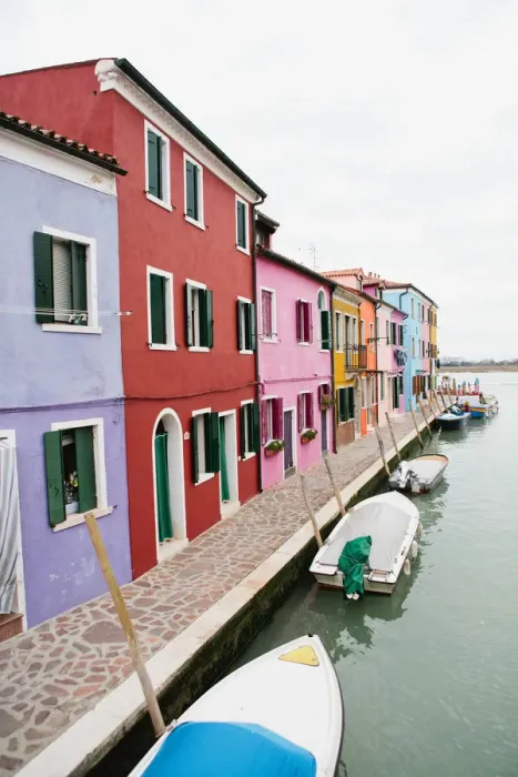 Framed Print : Fishermans cottages, Burano Venice, Italy