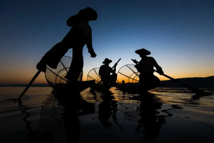 Framed Print : Fishermen at Inle lake Framed Print : Fishermen at Inle lake