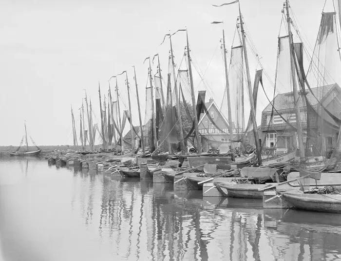 Framed Print : Fishing Boats at Inner Harbor Framed Print : Fishing Boats at Inner Harbor