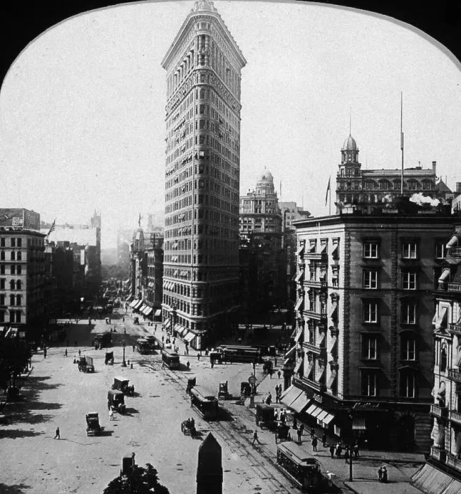 Framed Print : Flatiron Building Framed Print : Flatiron Building