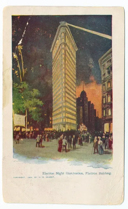 Framed Print : Flatiron Building Framed Print : Flatiron Building
