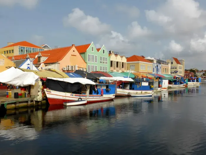 Framed Print : Floating market, Punda, Willemstad, CuraAzao Framed Print : Floating market, Punda, Willemstad, CuraAzao