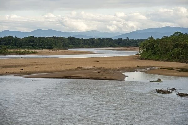 Flooded areas on the banks of the Tambopata River, Tambopata Nature Reserve, Madre de Dios region, Peru