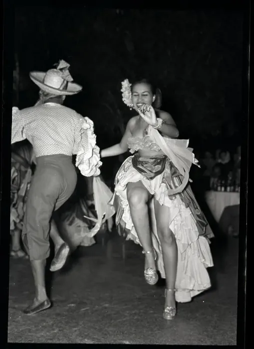 Framed Print : Floor Show Dancers at the Tropicana