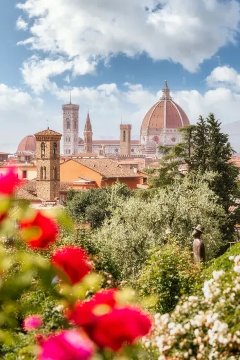 Framed Print : Florence, Tuscany, Italy. Flowers in foreground in springtime Framed Print : Florence, Tuscany, Italy. Flowers in foreground in springtime