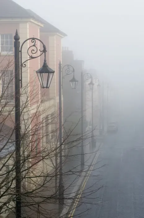 Framed Print : A foggy Londonderry street, from the city wall