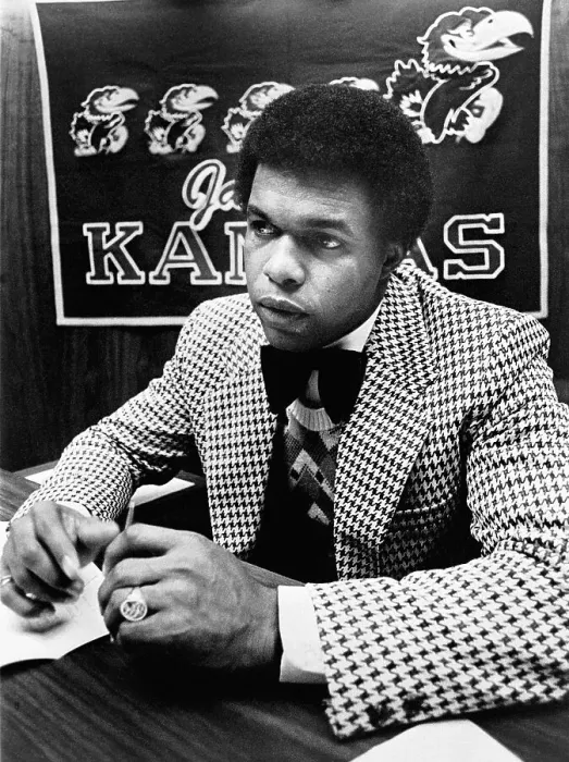 Framed Print : Football Great Gale Sayers