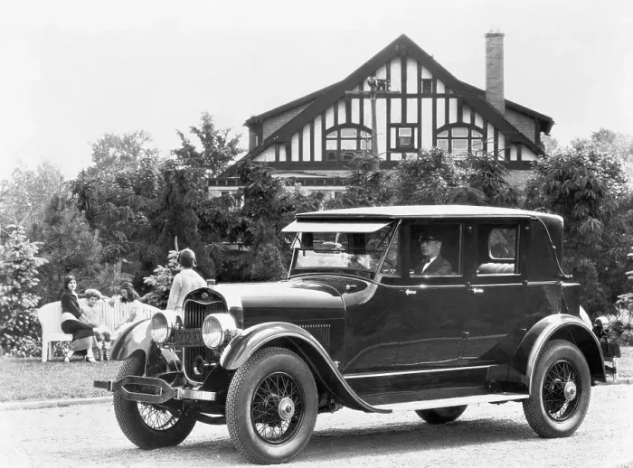 Framed Print : Ford Lincoln Driven by a Chauffeur Framed Print : Ford Lincoln Driven by a Chauffeur