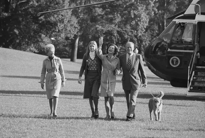 Framed Print : Fords Welcome Home First Lady Framed Print : Fords Welcome Home First Lady