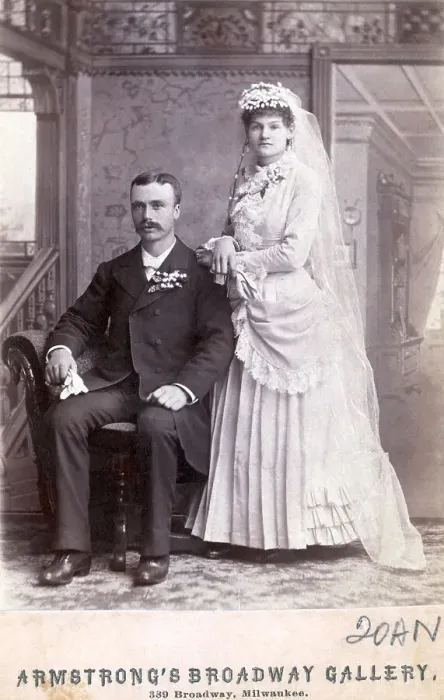 Framed Print : Formal Bride And Groom (Who Is Seated) Framed Print : Formal Bride And Groom (Who Is Seated)