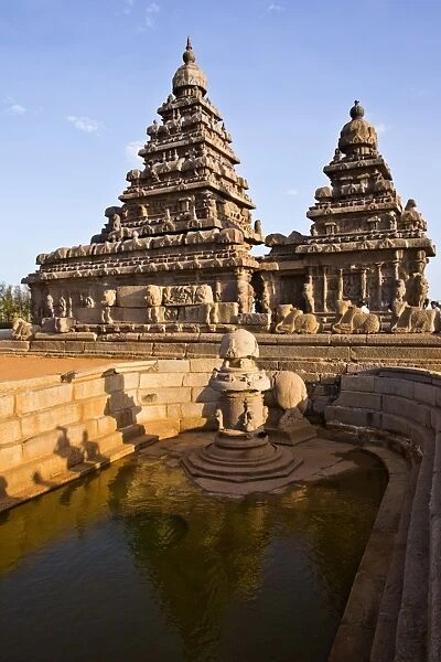 Fountain outside a temple, Shore Temple, Mahabalipuram, Kanchipuram District, Tamil Nadu, India