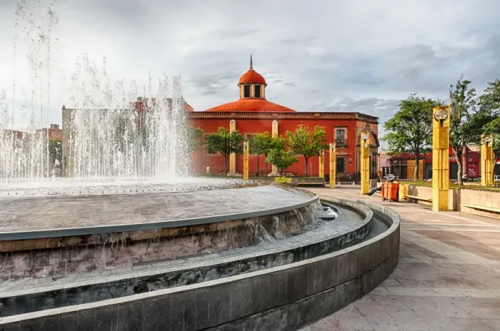 Framed Print : Fountain in Plaza ConstituciAon (Constitution Plaza) - Downtown Queretaro, Mexico Framed Print : Fountain in Plaza ConstituciAon (Constitution Plaza) - Downtown Queretaro, Mexico