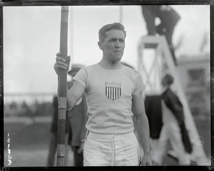 Framed Print : Frank Ross Holding Pole at Olympic Games in Antwerp Framed Print : Frank Ross Holding Pole at Olympic Games in Antwerp