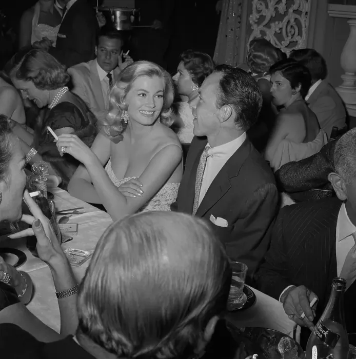 Framed Print : Frank Sinatra And Anita Ekberg Framed Print : Frank Sinatra And Anita Ekberg