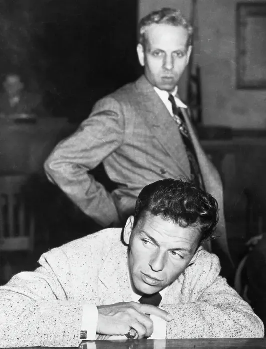 Framed Print : Frank Sinatra Leaning on Counter Framed Print : Frank Sinatra Leaning on Counter