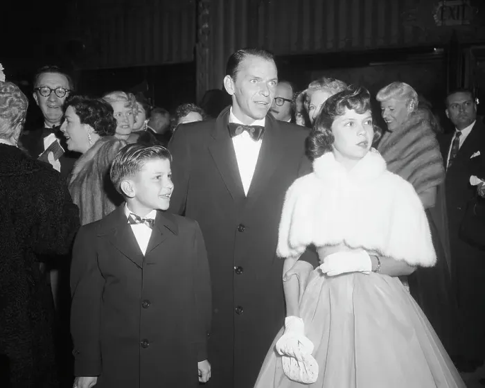 Framed Print : Frank Sinatra W / Daughter & Son Framed Print : Frank Sinatra W / Daughter & Son