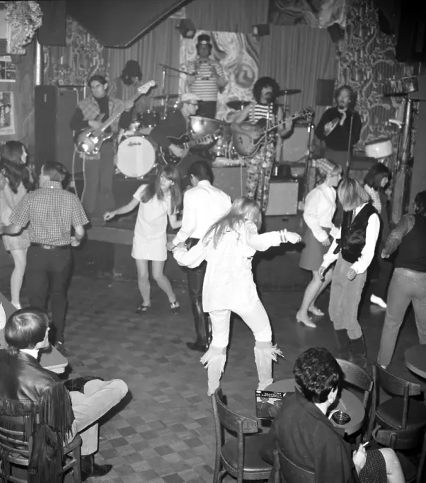Framed Print : Frank Zappa & The Mothers Of Invention Performing Framed Print : Frank Zappa & The Mothers Of Invention Performing