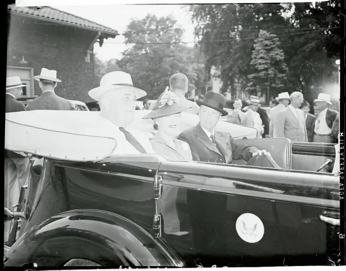 Framed Print : Franklin D. Roosevelt Riding in Car Framed Print : Franklin D. Roosevelt Riding in Car