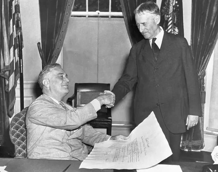 Framed Print : Franklin Delano Roosevelt and Henry L. Stimson Shake Hands Framed Print : Franklin Delano Roosevelt and Henry L. Stimson Shake Hands