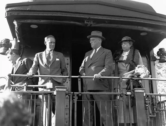 Framed Print : Franklin Delano Roosevelt Leaves Warm Springs Framed Print : Franklin Delano Roosevelt Leaves Warm Springs