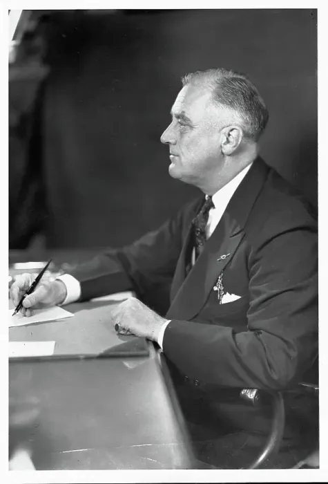 Framed Print : Franklin Delano Roosevelt Signing a Document
