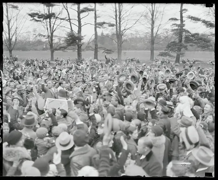 Framed Print : Franklin Roosevelt Waving Framed Print : Franklin Roosevelt Waving