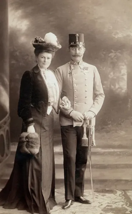 Framed Print : Franz Ferdinand and Wife Countess Choteck Framed Print : Franz Ferdinand and Wife Countess Choteck