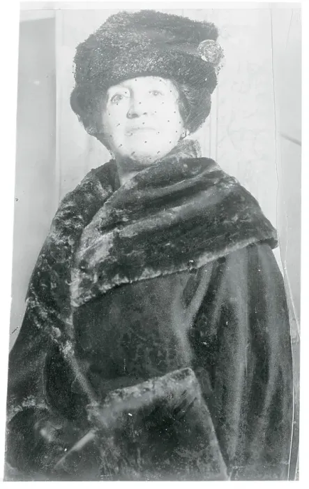 Framed Print : Fraud Witness Lillian Duke Posing in Fur Coat and Hat Framed Print : Fraud Witness Lillian Duke Posing in Fur Coat and Hat