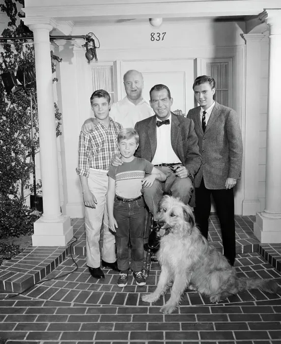 Framed Print : Fred MacMurray and Cast of My Three Sons Framed Print : Fred MacMurray and Cast of My Three Sons