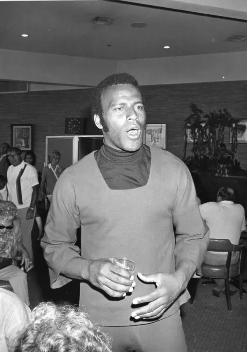 Framed Print : Fred Williamson Attends An Event Framed Print : Fred Williamson Attends An Event
