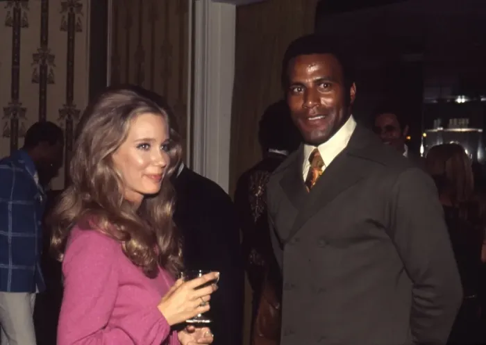 Framed Print : Fred Williamson At An Event Framed Print : Fred Williamson At An Event