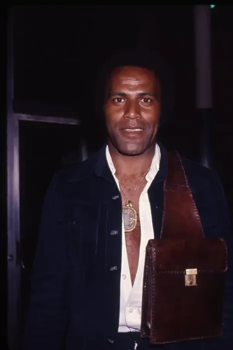 Framed Print : Fred Williamson At An Event Framed Print : Fred Williamson At An Event