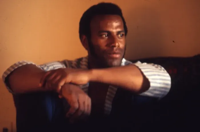 Framed Print : Fred Williamson At Home Framed Print : Fred Williamson At Home