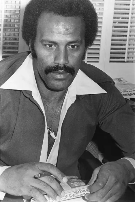Framed Print : Fred Williamson At Po Boy Productions Framed Print : Fred Williamson At Po Boy Productions