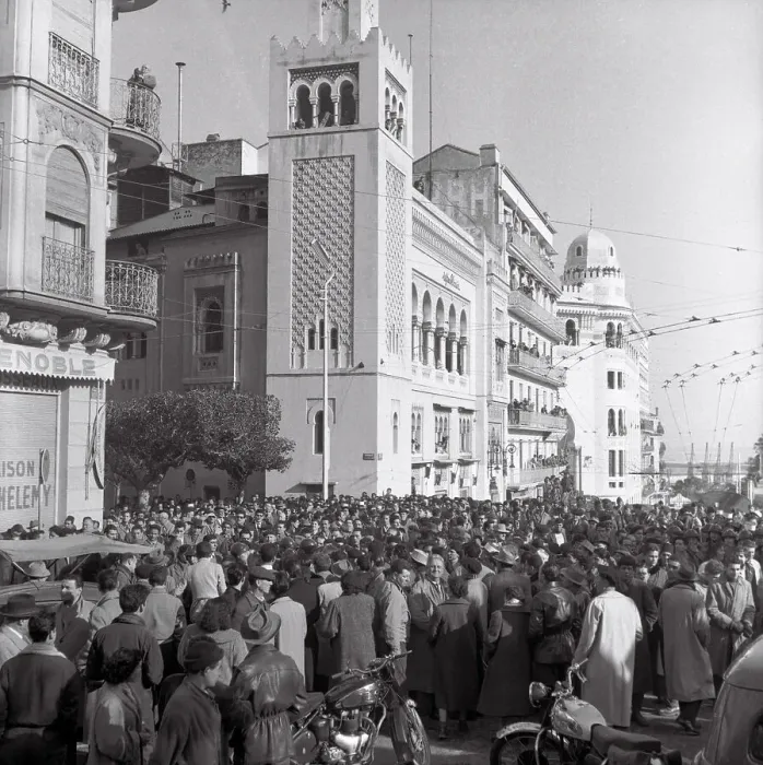 Framed Print : French in Algiers Demonstrating Framed Print : French in Algiers Demonstrating