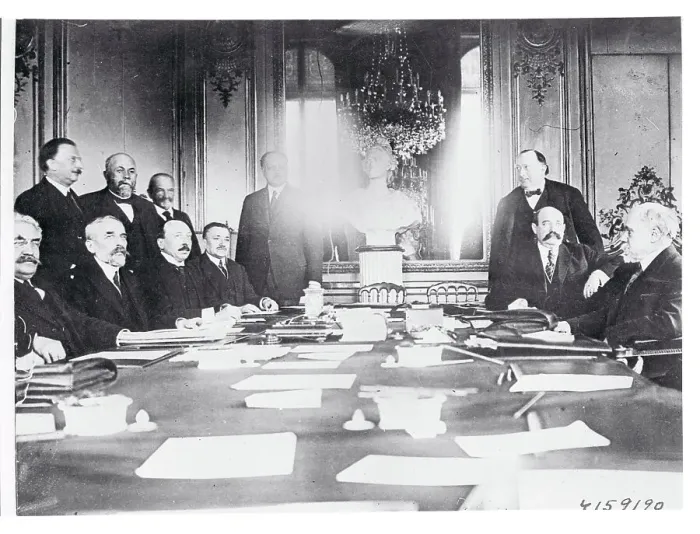 Framed Print : French Cabinet in Session