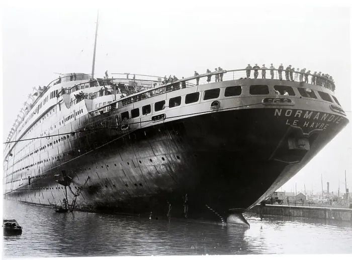 Framed Print : The French Ocean Liner Normandie Framed Print : The French Ocean Liner Normandie